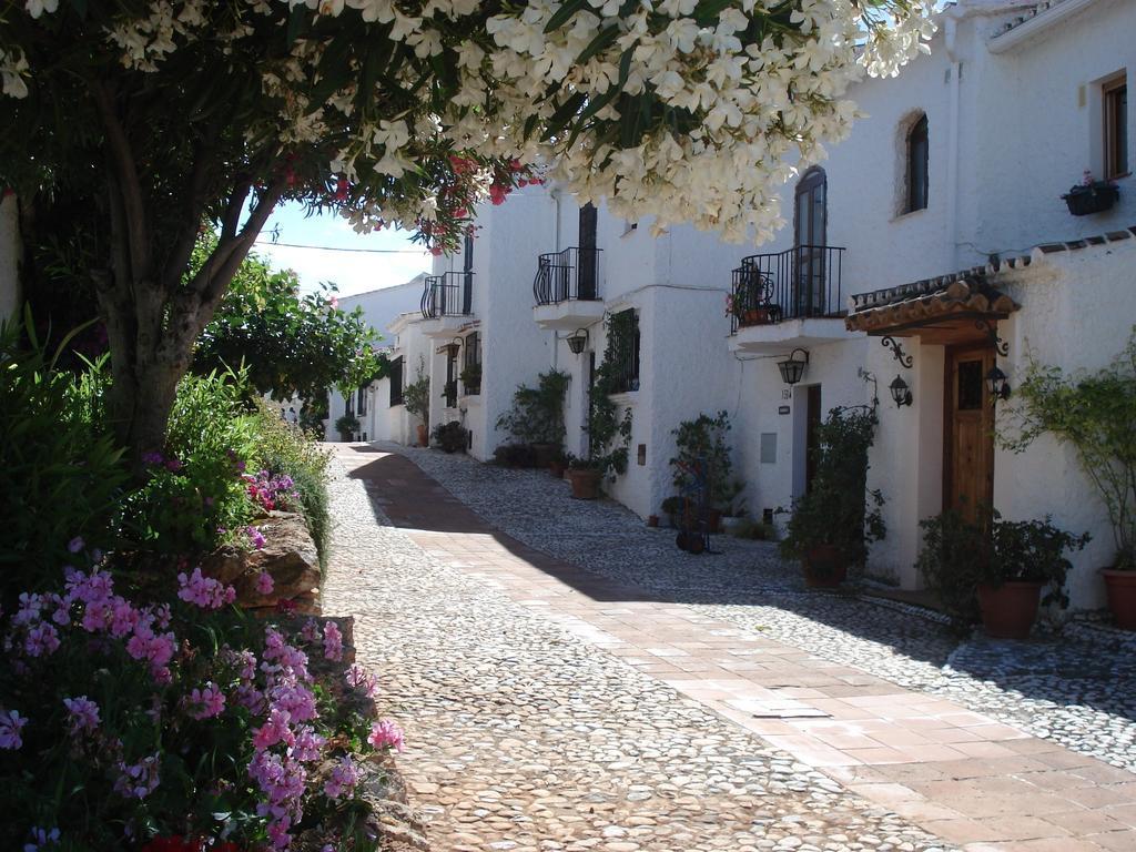 El Capistrano Sur Hotel Nerja Bagian luar foto